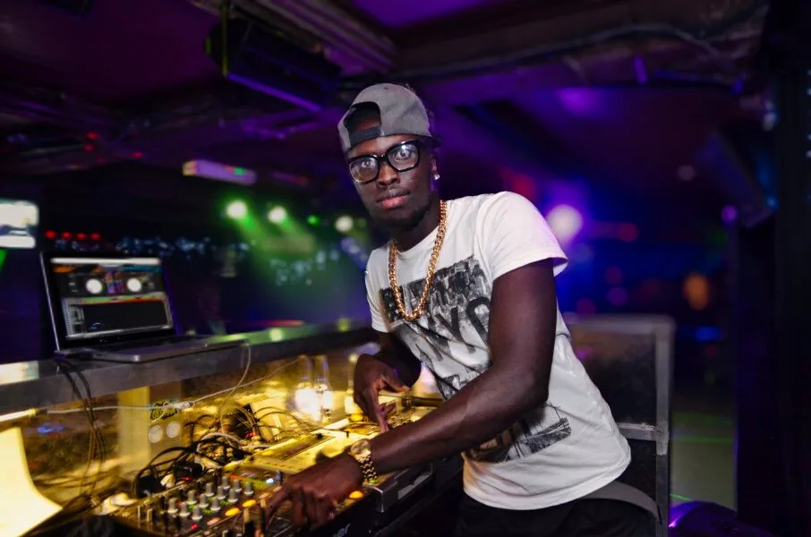 Nightlife photography by Chris Harvey