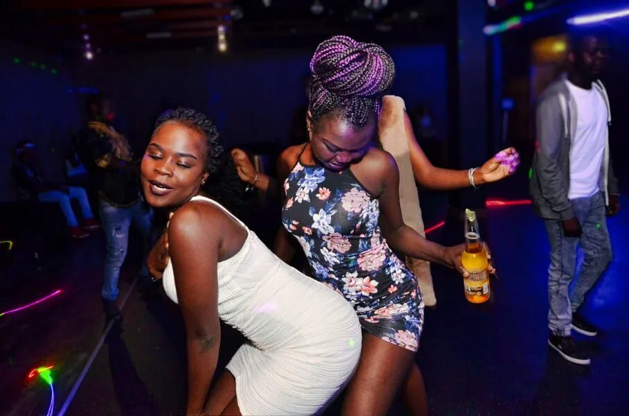 Nightlife photography by Chris Harvey